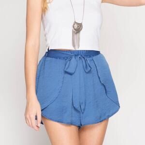 ♥ 569 ♥ (L) Tulip Lined Shorts with Elastic Waistband and Front Ties